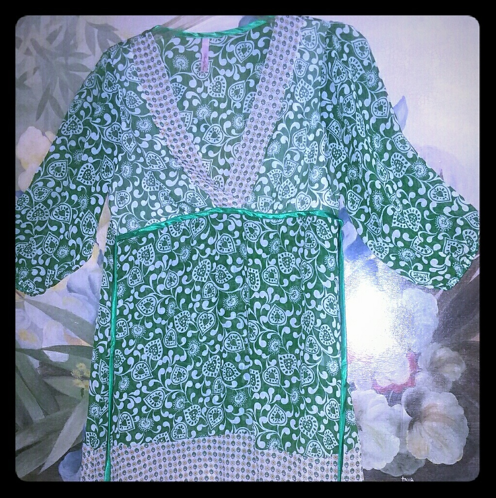 Sheer 🧿Women's Blouse Sz M🎈